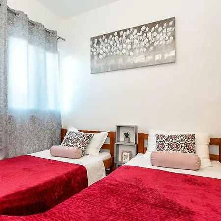 شقة Apartman Danilo *